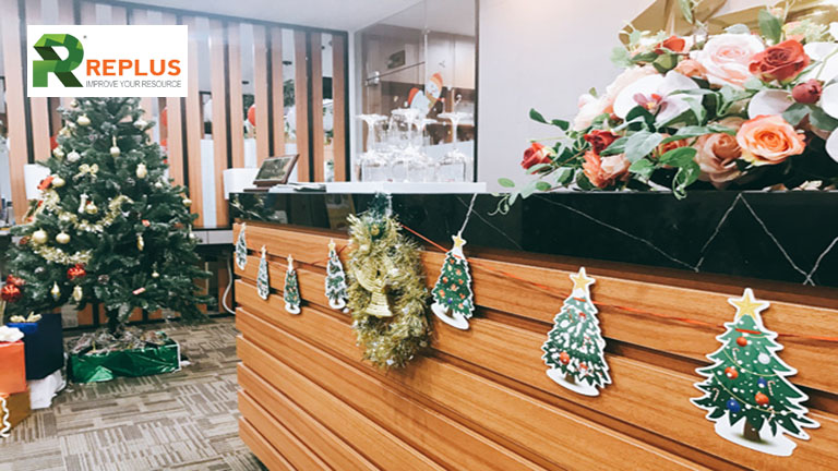 10+ ý tưởng trang trí Noel đơn giản cho văn phòng đẹp ấn tượng 11 y tuong trang tri noel don gian cho van phong