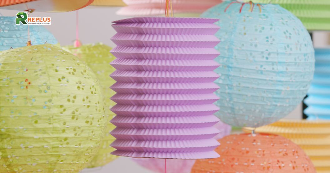 Tổng hợp 5+ ý tưởng trang trí Trung thu cho văn phòng ghi đậm dấu ấn lễ hội 3 Trang trí Trung thu cho văn phòng với đèn lồng