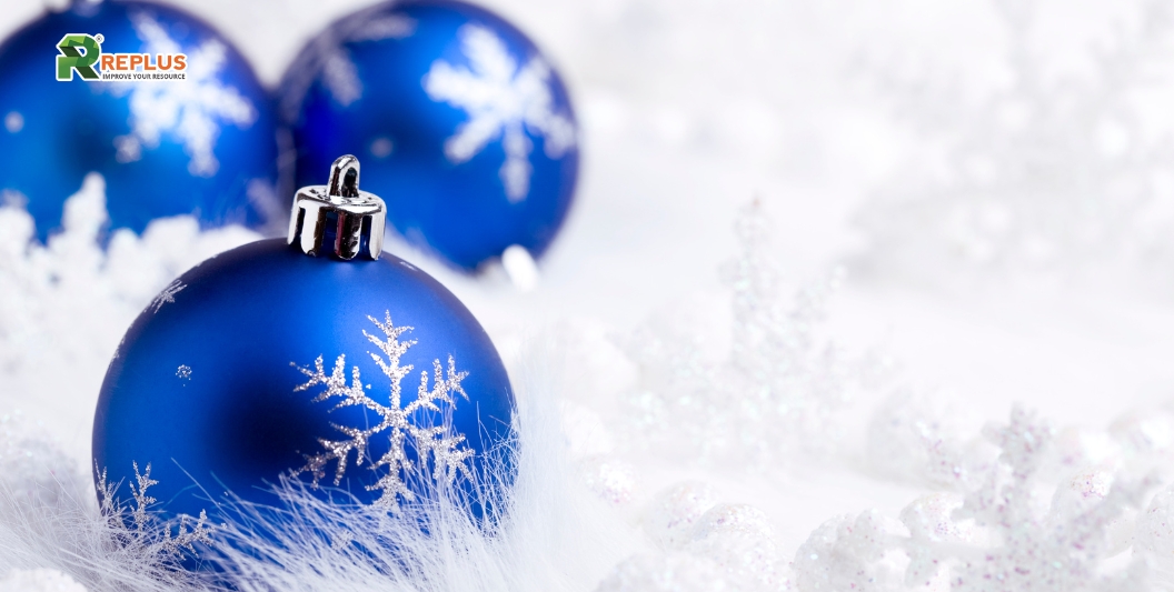 25+ Tips trang trí Noel văn phòng ghi đậm dấu ấn lễ hội 19 Quả châu noel