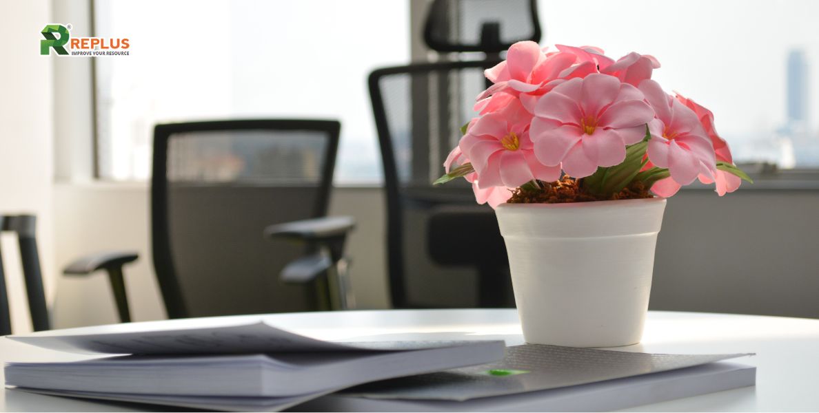 Top 10+ cách trang trí phòng làm việc đẹp và lý tưởng 2 Trang trí hoa văn phòng