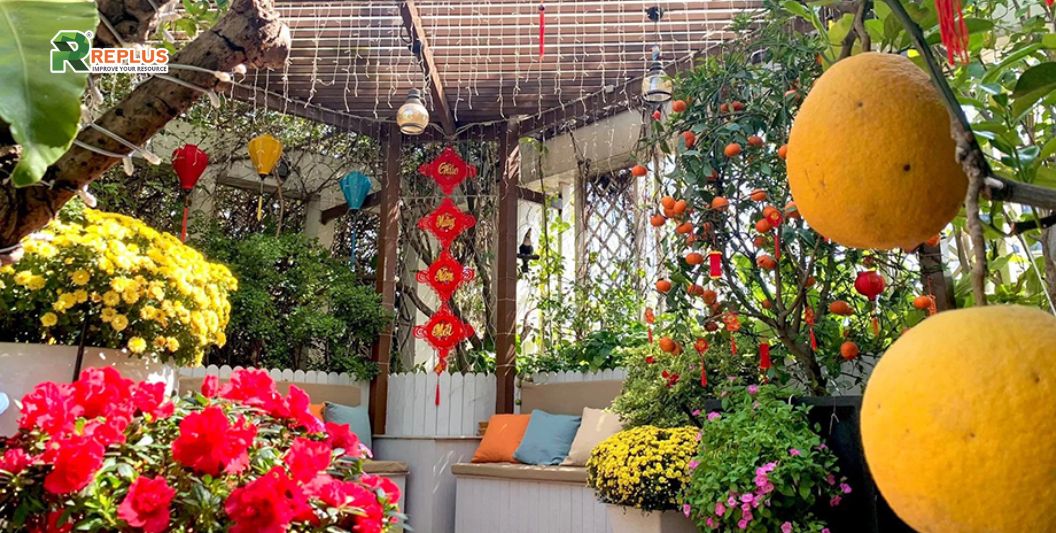10+ ý tưởng trang trí Tết 2024 hiện đại nhưng vẫn cổ truyền 4 Trang trí ngoài sân