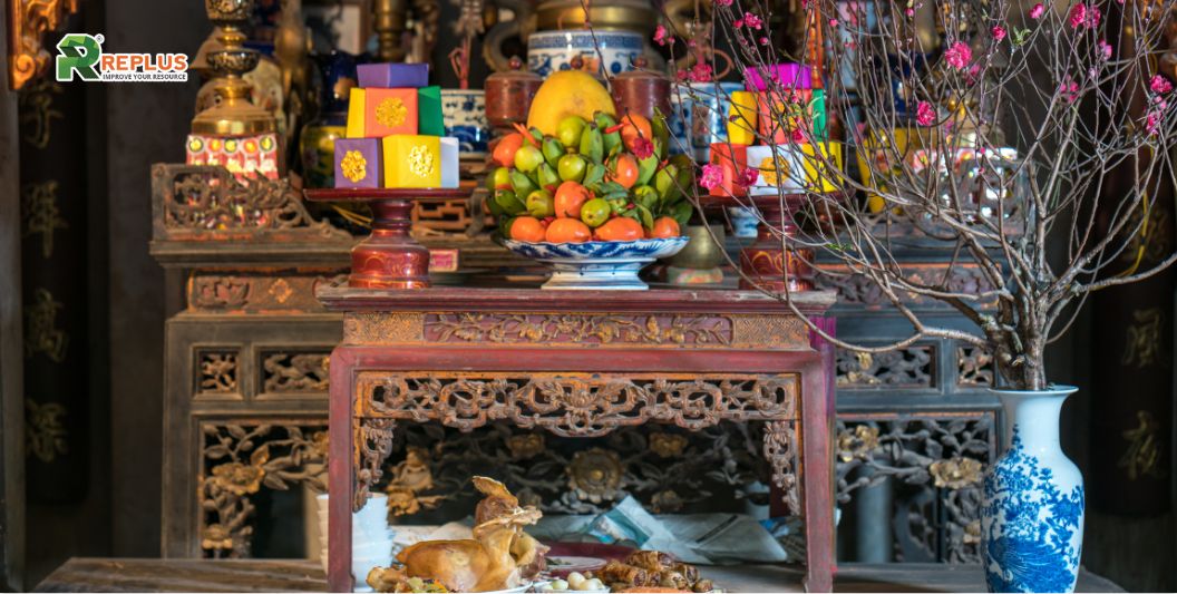 10+ ý tưởng trang trí Tết 2024 hiện đại nhưng vẫn cổ truyền 5 Trang trí bàn gia tiên