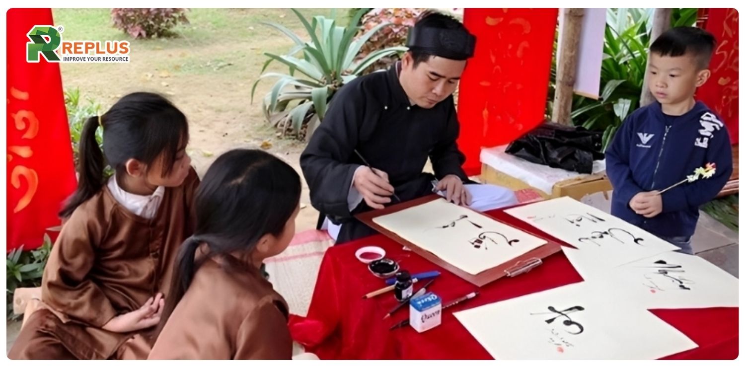 câu đối Tết 3 chữ