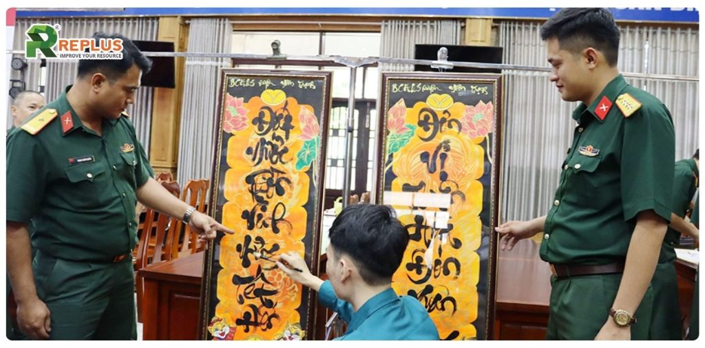 50 câu đối Tết quân đội ý nghĩa, rộn ràng xuân sang