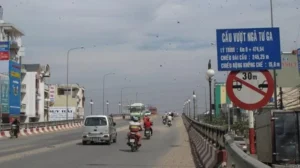 Ngã tư Ga: Vị trí, các hướng đi và tiện ích xung quanh 6 Ngã tư Ga có thường kẹt xe không?