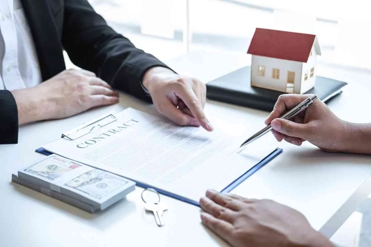 Mẫu hợp đồng thuê nhà trọ mới nhất, đầy đủ và dễ dùng 4 Tư vấn về công chứng hợp đồng thuê nhà trọ