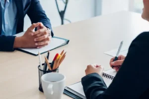 Doanh nghiệp có phải đổi địa chỉ sau sáp nhập? Thủ tục, chi phí và lưu ý hóa đơn 2 Có nên đổi địa chỉ sau sáp nhập ngay không?