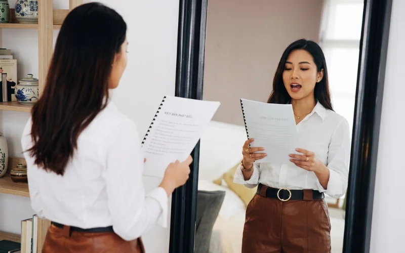 Thực hành đóng vai 