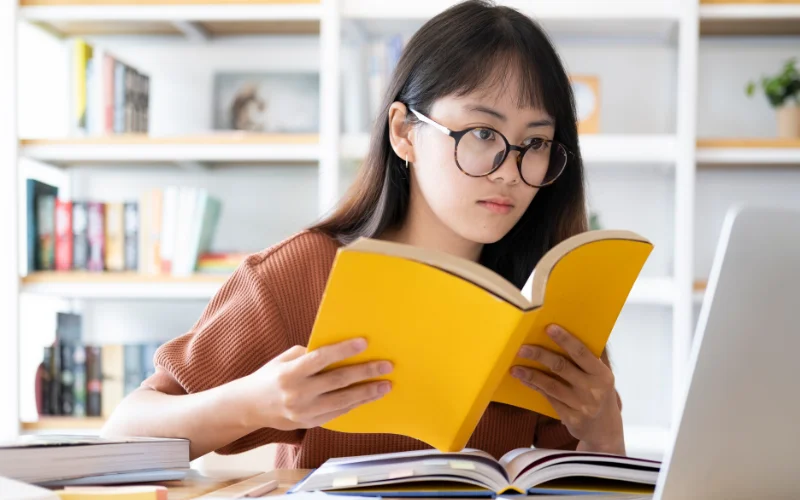 Junior là gì? Tìm hiểu cấp bậc, công việc và lộ trình phát triển sự nghiệp 5 Tinh thần học hỏi và tiếp nhận phản hồi